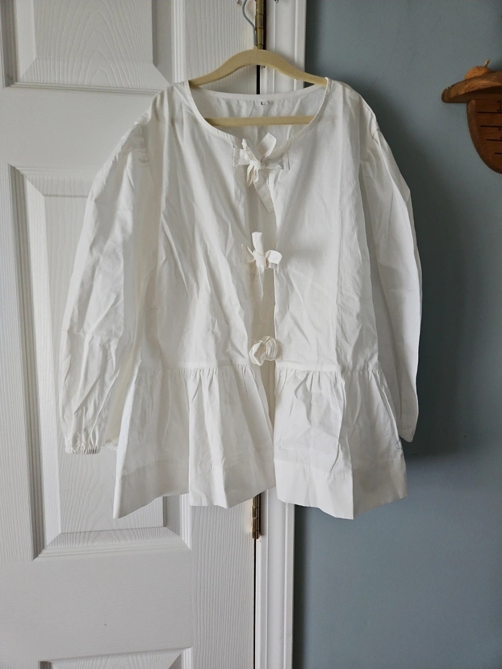 Women's White Peplum Tie-Front Blouse Balloon Sleeves